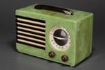 Beautiful Bright Lettuce Green Emerson ’Aristocrat’ 400 Catalin Radio